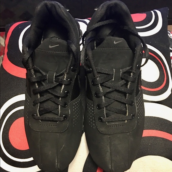 womens black nike shox shoes
